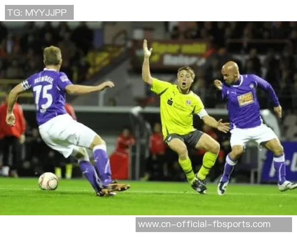 杜塞多夫与沙尔克04对决分析及战术解析探讨